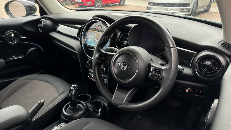 MINI Hatchback 1.5 Cooper Classic 3dr Auto Petrol Hatchback